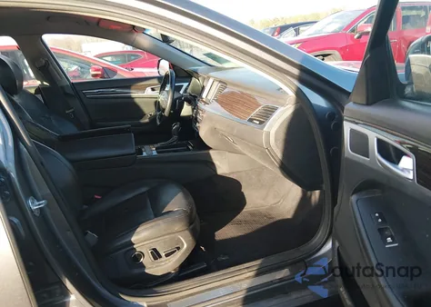 2016 Hyundai Genesis 3.8 из США, поврежденный, VIN KMHGN4JE0GU136855